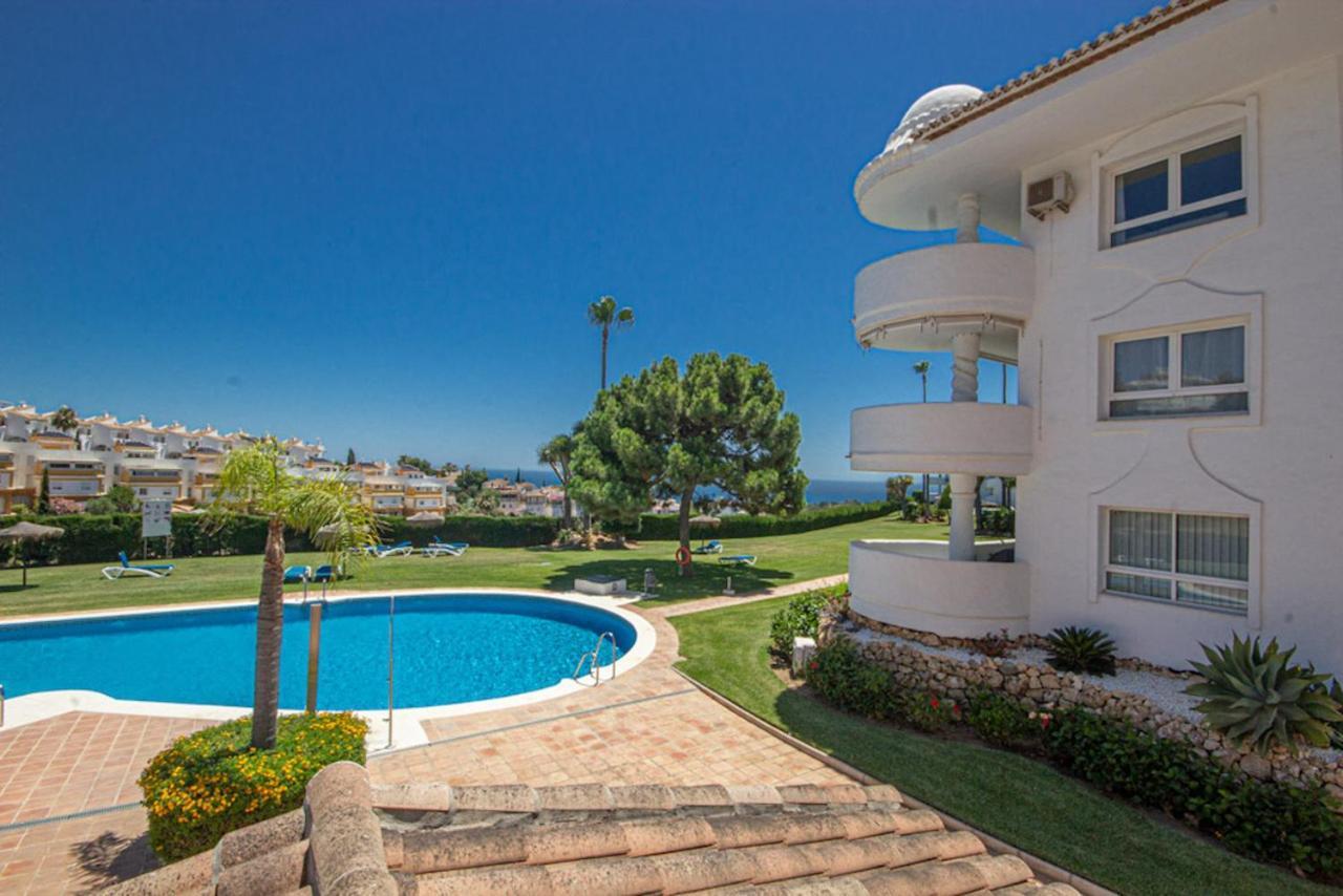 Wonderful 2 Bed Apartment With Stunning Sea Views Sitio de Calahonda 外观 照片