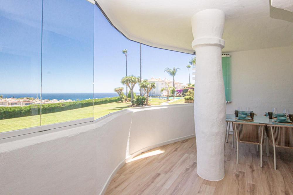 Wonderful 2 Bed Apartment With Stunning Sea Views Sitio de Calahonda 外观 照片